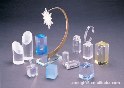 批量加工亚克力产品展示架 有机玻璃制品的精工之选